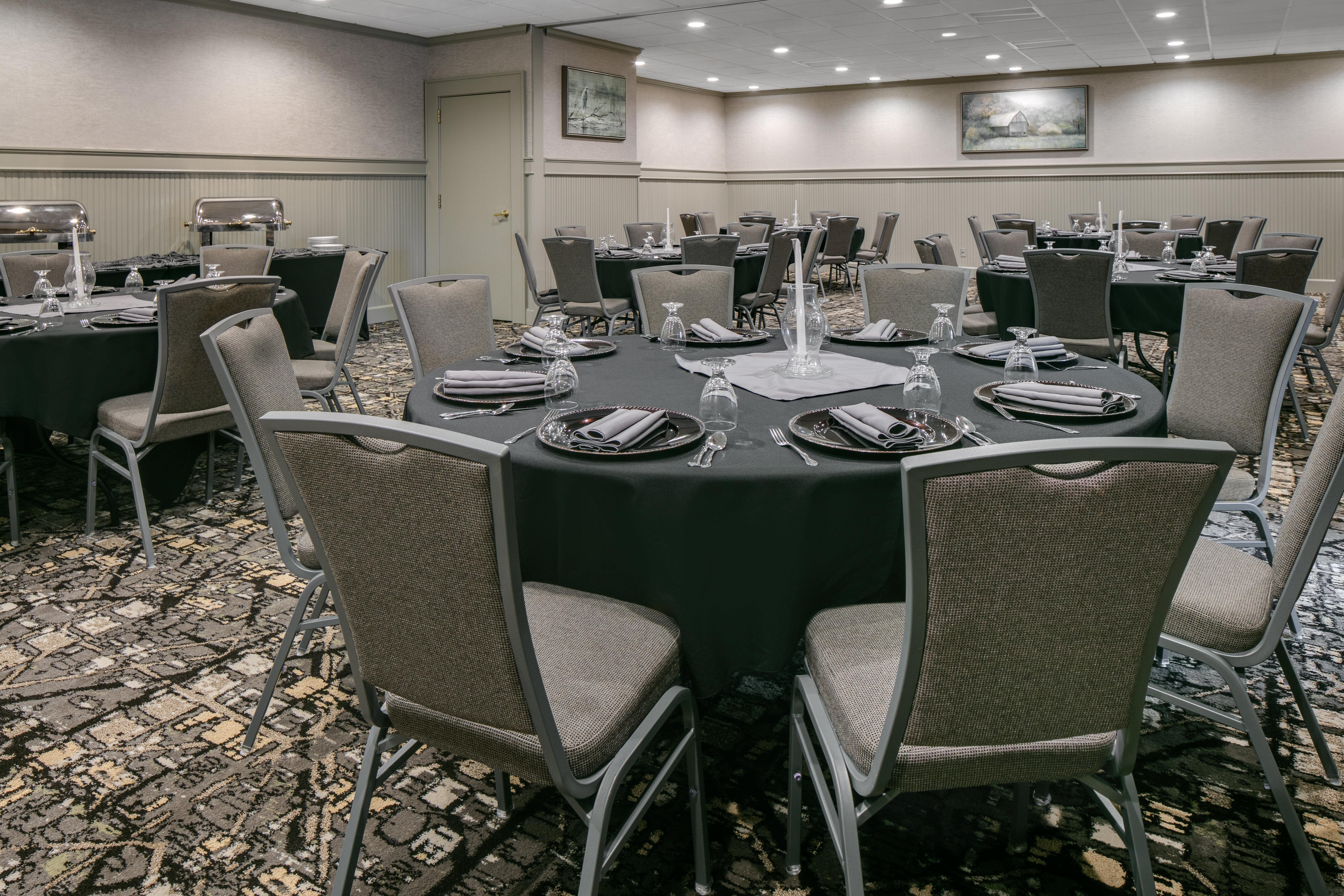 Holiday Inn Hotel & Suites Des Moines-Northwest By Ihg Urbandale Exterior foto